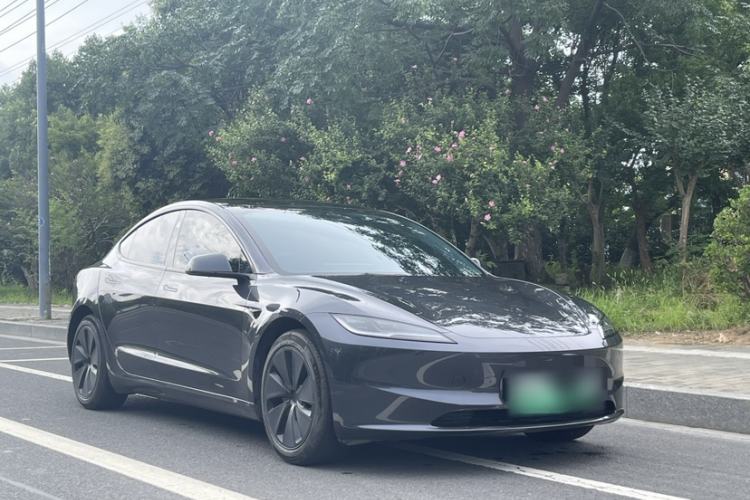 Used Tesla Model 3 2023 Rear-Wheel-Drive Version Exterior 4