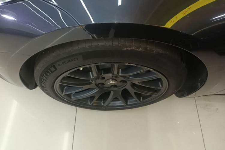 Used Tesla Model 3 2023 Rear-Wheel-Drive Version Exterior 4