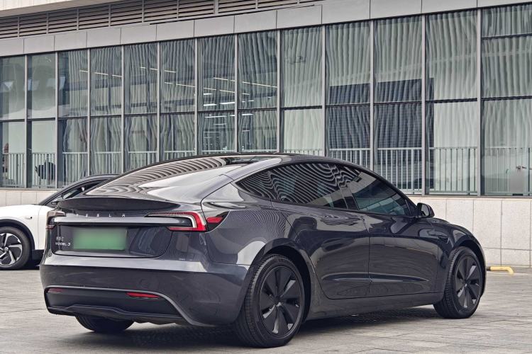 Used Tesla Model 3 2023 Rear-Wheel-Drive Version Exterior 5