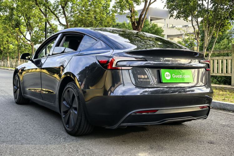 Used Tesla Model 3 2023 Long-Range All-Wheel-Drive Version Exterior 5