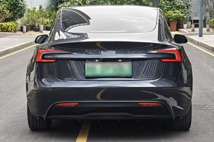 Used Tesla Model 3 2023 Long-Range All-Wheel-Drive Version Exterior 6