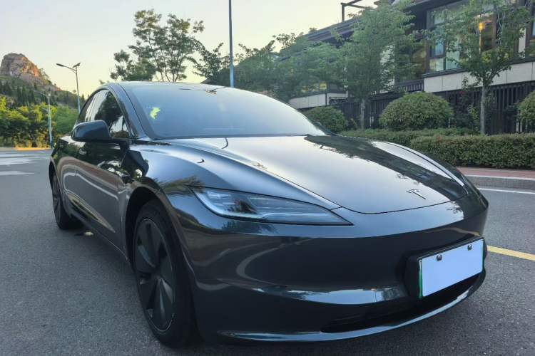 Used Tesla Model 3 2023 Rear-Wheel-Drive Version Exterior 6