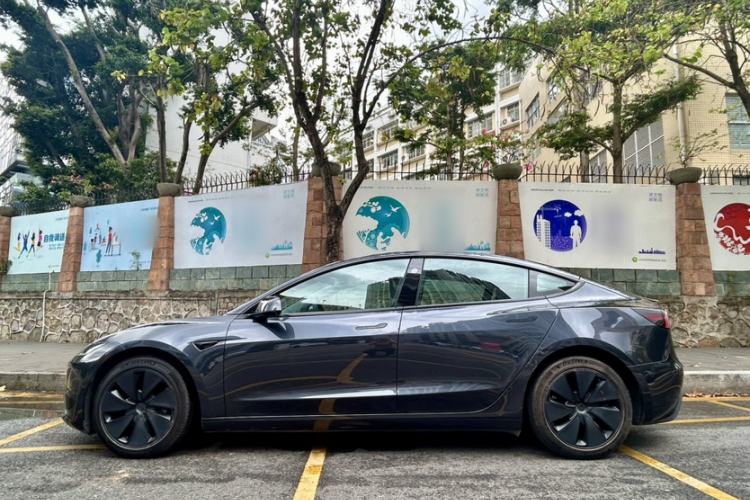 Used Tesla Model 3 2023 Long-Range All-Wheel-Drive Version Exterior 6