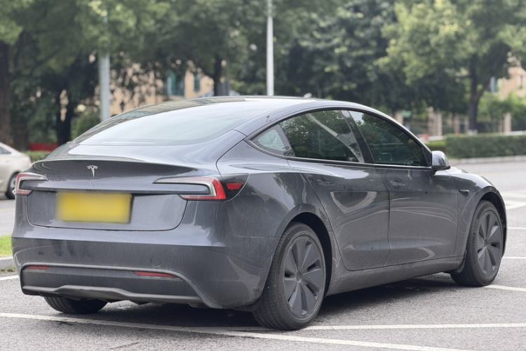 Used Tesla Model 3 2023 Rear-Wheel-Drive Version Exterior 6