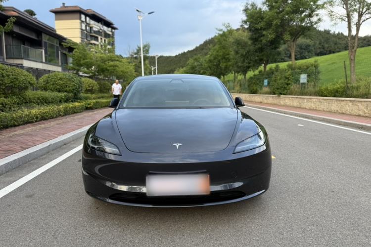 Used Tesla Model 3 2023 Rear-Wheel-Drive Version Exterior 7