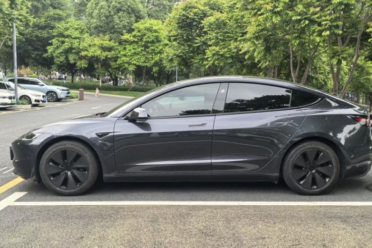 Used Tesla Model 3 2023 Rear-Wheel-Drive Version Exterior 8