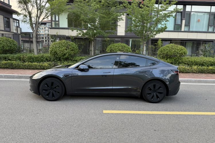 Used Tesla Model 3 2023 Rear-Wheel-Drive Version Exterior 8