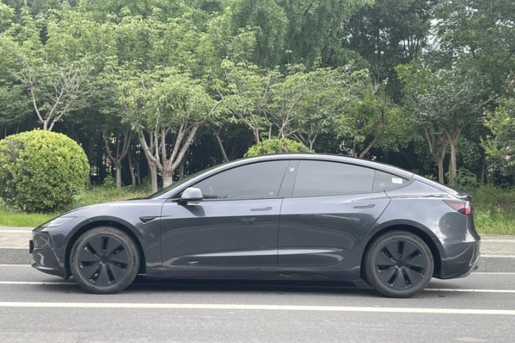 Used Tesla Model 3 2023 Rear-Wheel-Drive Version Exterior 8
