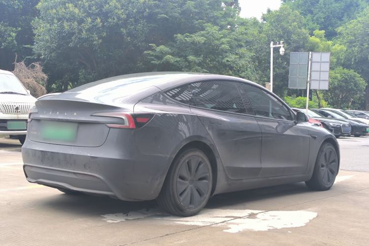 Used Tesla Model 3 2023 Rear-Wheel-Drive Version Exterior 9