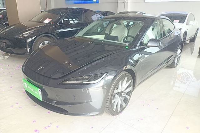 Used Tesla Model 3 2023 Long-Range All-Wheel-Drive Version