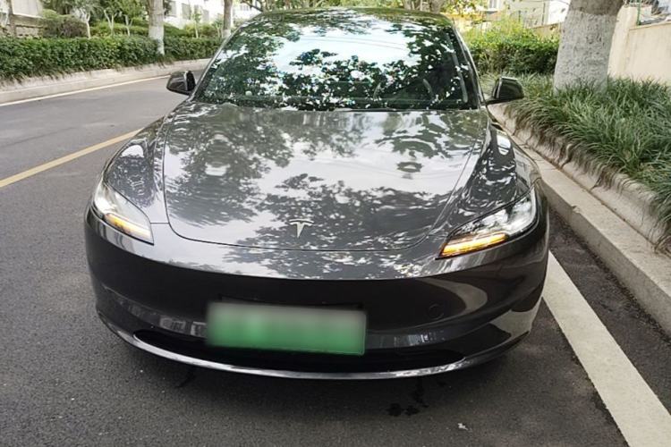 Used Tesla Model 3 2023 Long-Range All-Wheel-Drive Version Front
