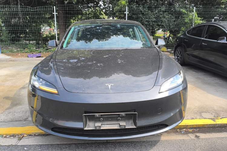 Used Tesla Model 3 2023 Rear-Wheel-Drive Version Front