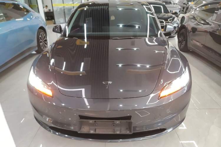 Used Tesla Model 3 2023 Rear-Wheel-Drive Version Front