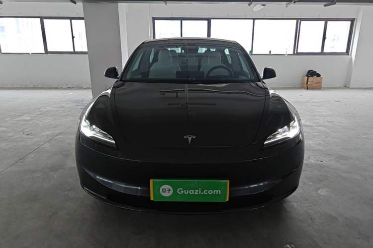 Used Tesla Model 3 2023 Long-Range All-Wheel-Drive Version Front
