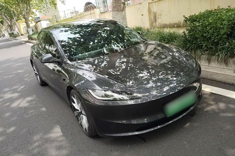 Used Tesla Model 3 2023 Long-Range All-Wheel-Drive Version Front Right 45 Deg