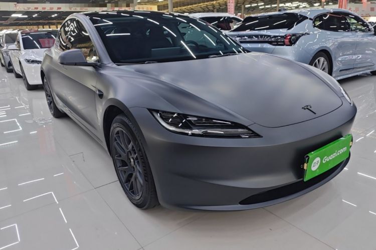 Used Tesla Model 3 2023 Rear-Wheel-Drive Version Front Right 45 Deg