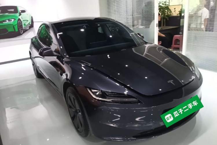 Used Tesla Model 3 2023 Long-Range All-Wheel-Drive Version Front Right 45 Deg