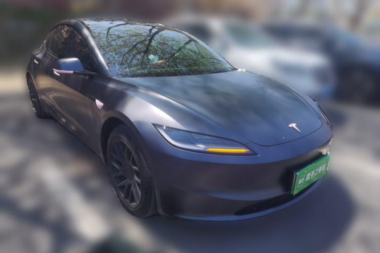Used Tesla Model 3 2023 Rear-Wheel-Drive Version Front Right 45 Deg