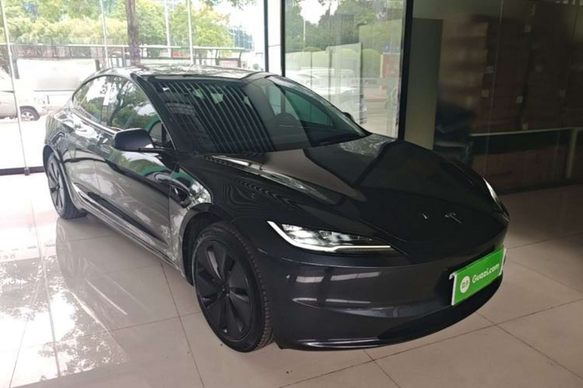 Used Tesla Model 3 2023 Rear-Wheel-Drive Version Front Right 45 Deg