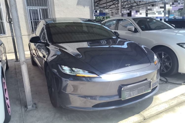 Used Tesla Model 3 2023 Long-Range All-Wheel-Drive Version Front Right 45 Deg
