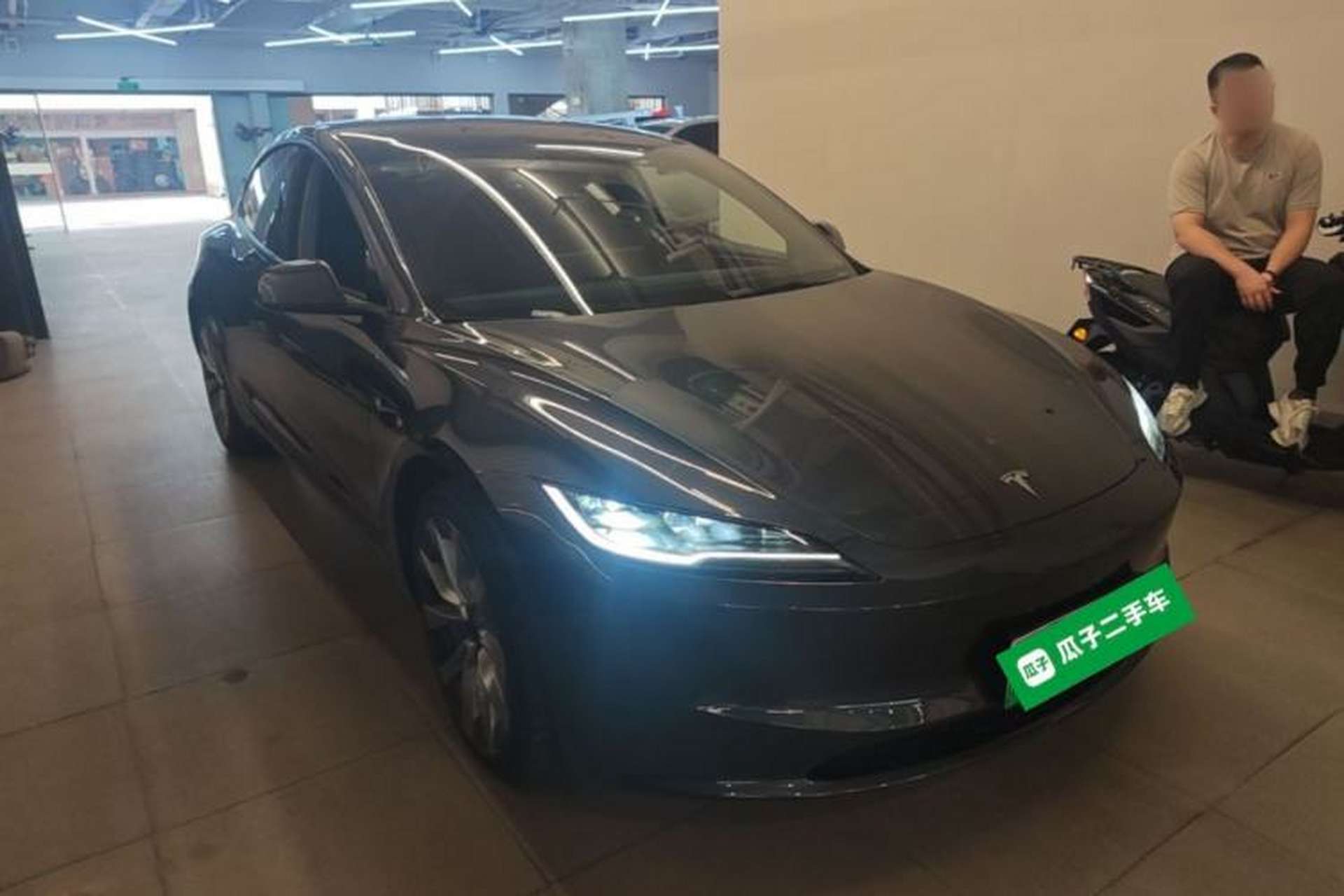 Used Tesla Model 3 2023 Long-Range All-Wheel-Drive Version Front Right 45 Deg