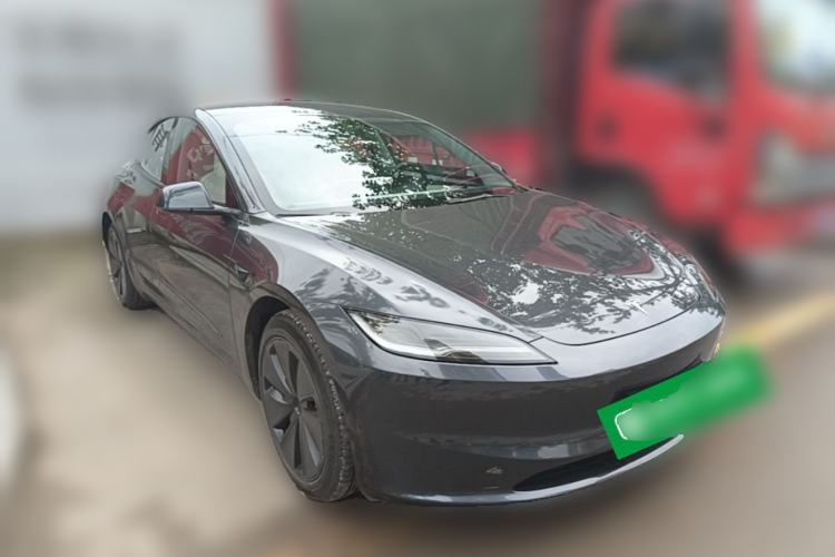 Used Tesla Model 3 2023 Rear-Wheel-Drive Version Front Right 45 Deg