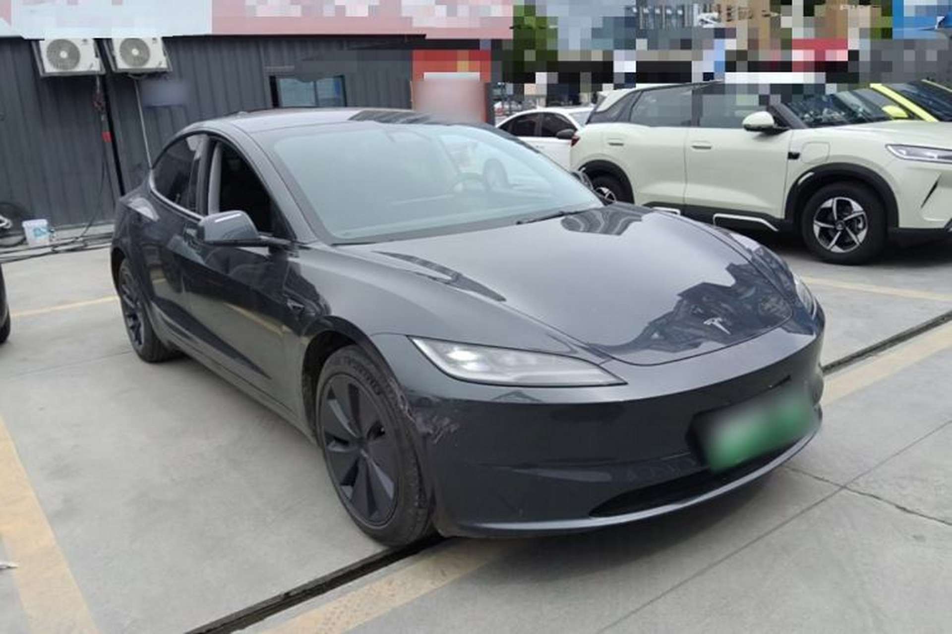 Used Tesla Model 3 2023 Rear-Wheel-Drive Version Front Right 45 Deg