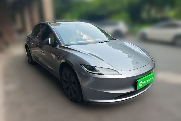 Used Tesla Model 3 2023 Rear-Wheel-Drive Version Front Right 45 Deg