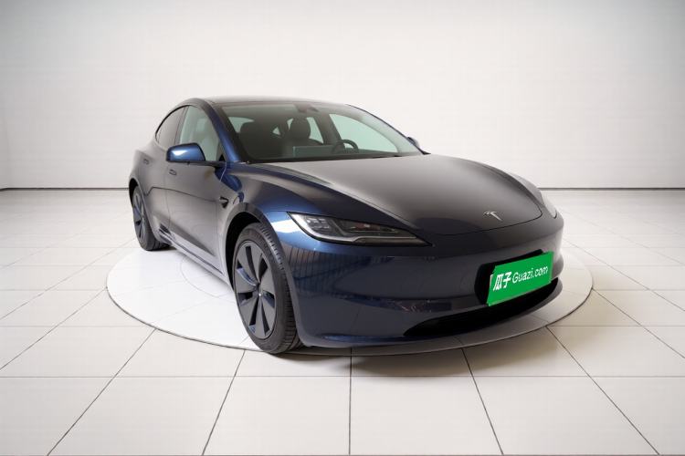 Used Tesla Model 3 2023 Long-Range All-Wheel-Drive Version Front Right 45 Deg
