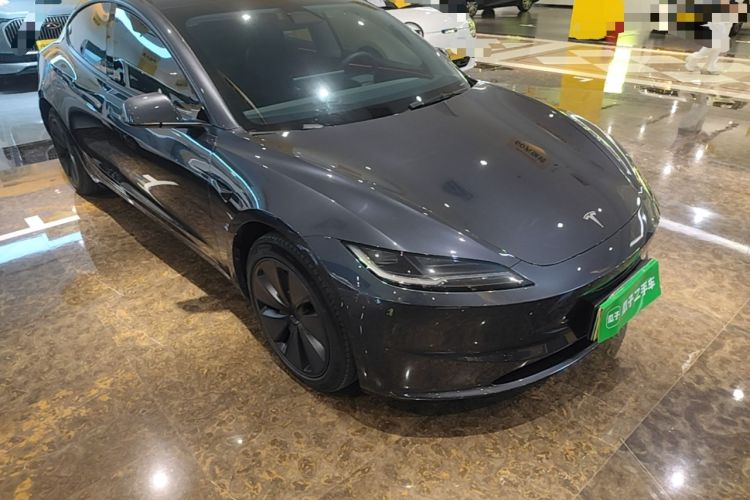 Used Tesla Model 3 2023 Rear-Wheel-Drive Version Front Right 45 Deg
