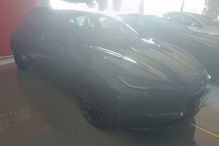 Used Tesla Model 3 2023 Rear-Wheel-Drive Version Front Right 45 Deg