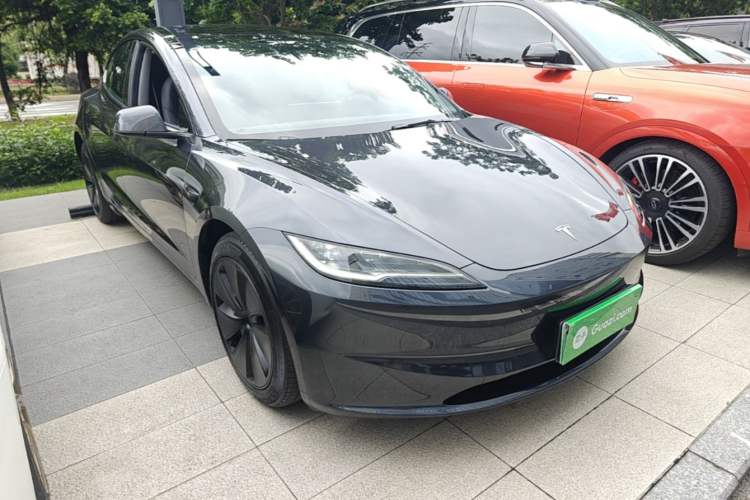 Used Tesla Model 3 2023 Long-Range All-Wheel-Drive Version Front Right 45 Deg