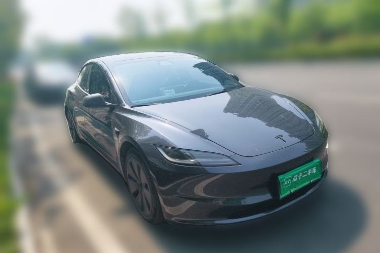Used Tesla Model 3 2023 Long-Range All-Wheel-Drive Version Front Right 45 Deg