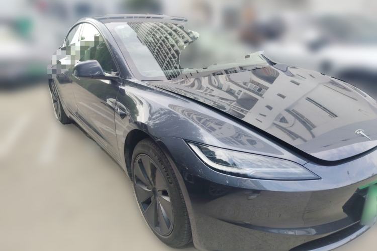 Used Tesla Model 3 2023 Rear-Wheel-Drive Version Front Right 45 Deg