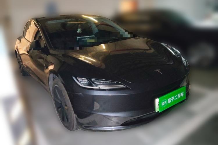 Used Tesla Model 3 2023 Rear-Wheel-Drive Version Front Right 45 Deg