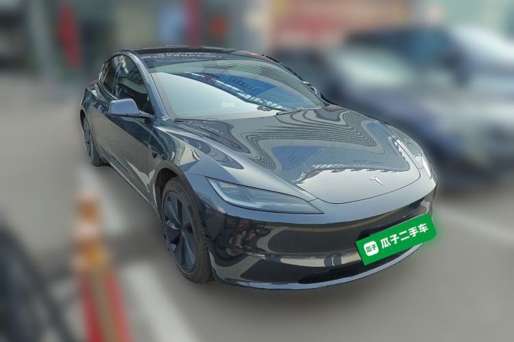 Used Tesla Model 3 2023 Rear-Wheel-Drive Version Front Right 45 Deg