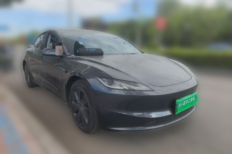 Used Tesla Model 3 2023 Rear-Wheel-Drive Version Front Right 45 Deg