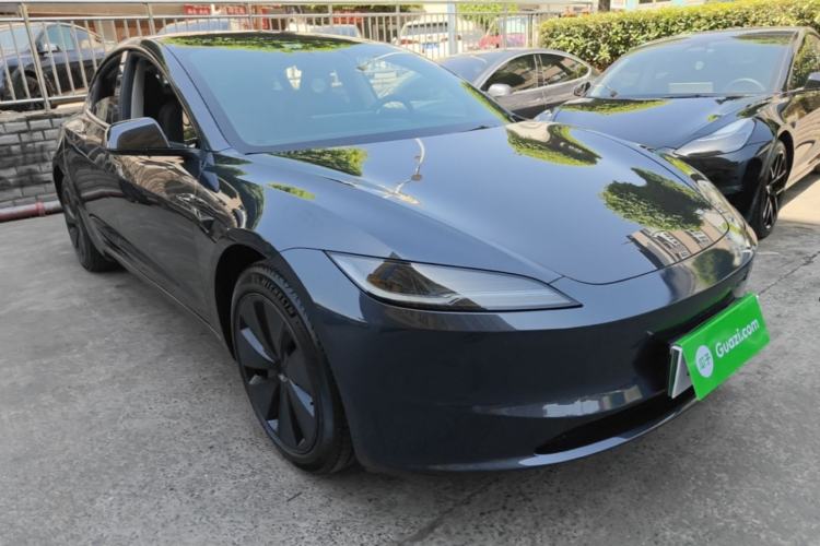 Used Tesla Model 3 2023 Rear-Wheel-Drive Version Front Right 45 Deg