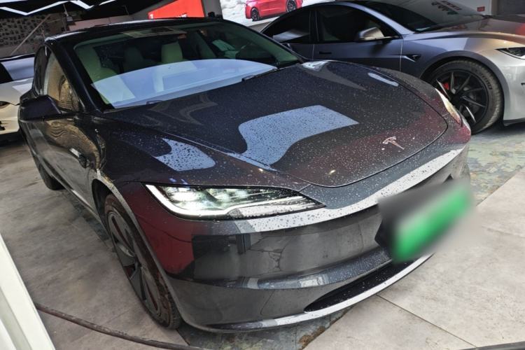 Used Tesla Model 3 2023 Rear-Wheel-Drive Version Front Right 45 Deg