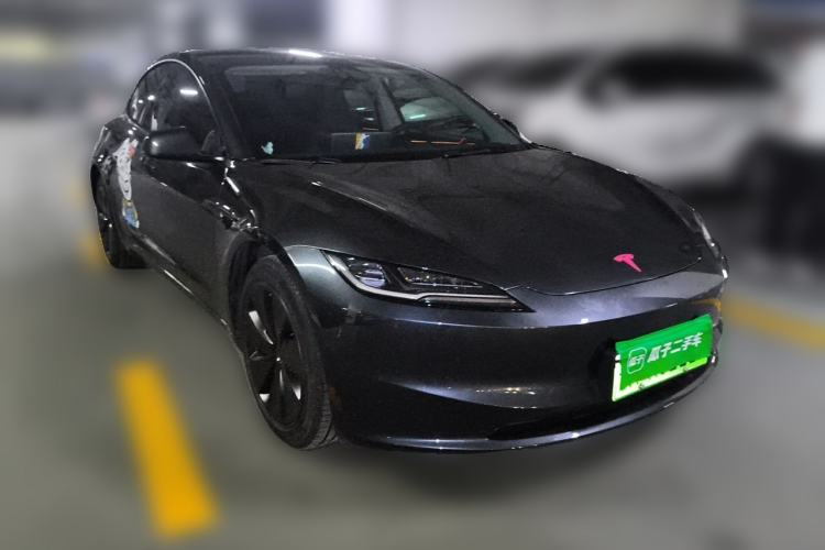 Used Tesla Model 3 2023 Rear-Wheel-Drive Version Front Right 45 Deg