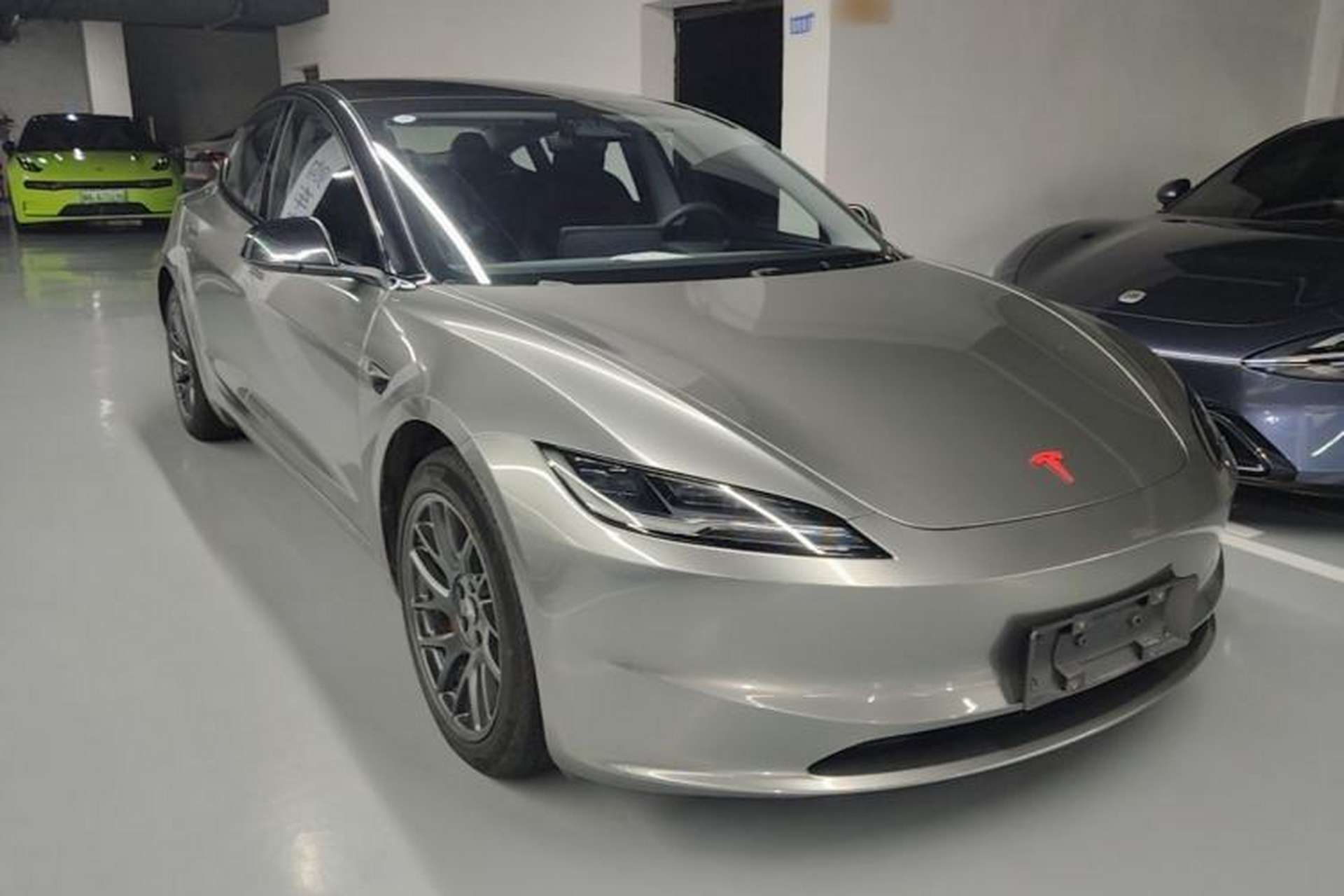 Used Tesla Model 3 2023 Long-Range All-Wheel-Drive Version Front Right 45 Deg