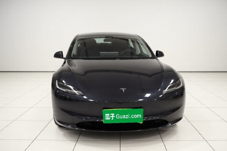 Used Tesla Model 3 2023 Rear-Wheel-Drive Version Front Right 45 Deg