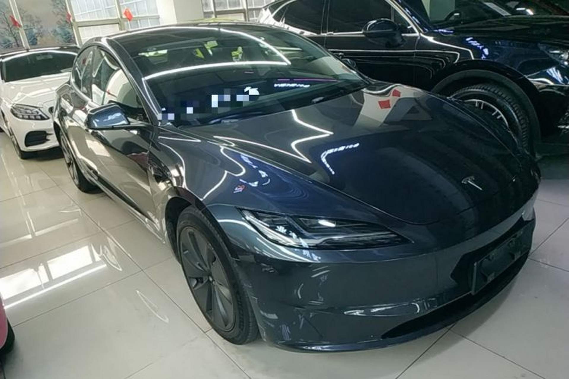 Used Tesla Model 3 2023 Rear-Wheel-Drive Version Front Right 45 Deg