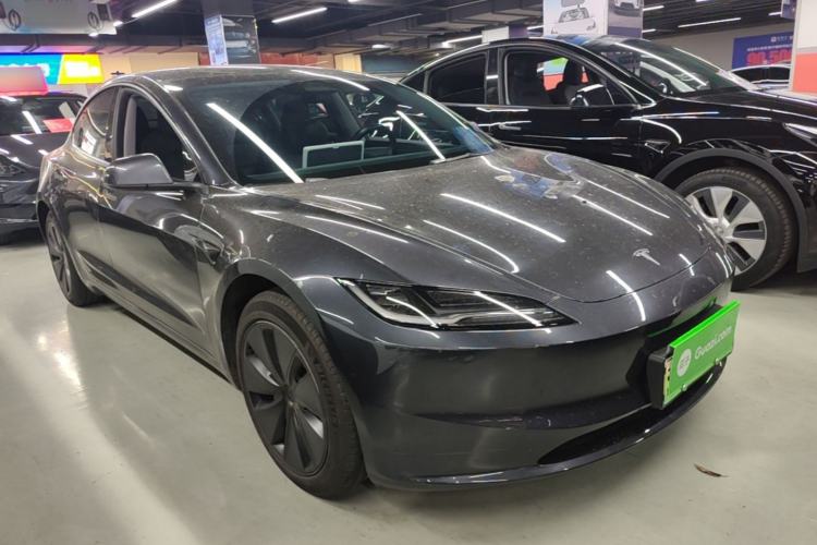 Used Tesla Model 3 2023 Rear-Wheel-Drive Version Front Right 45 Deg