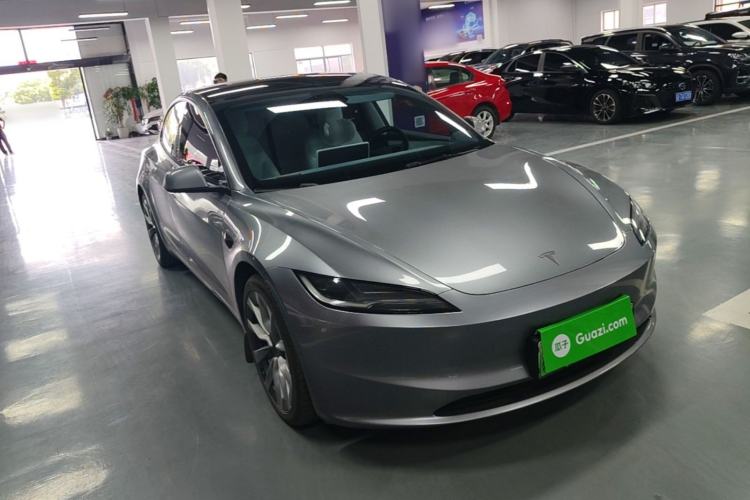 Used Tesla Model 3 2023 Long-Range All-Wheel-Drive Version Front Right 45 Deg