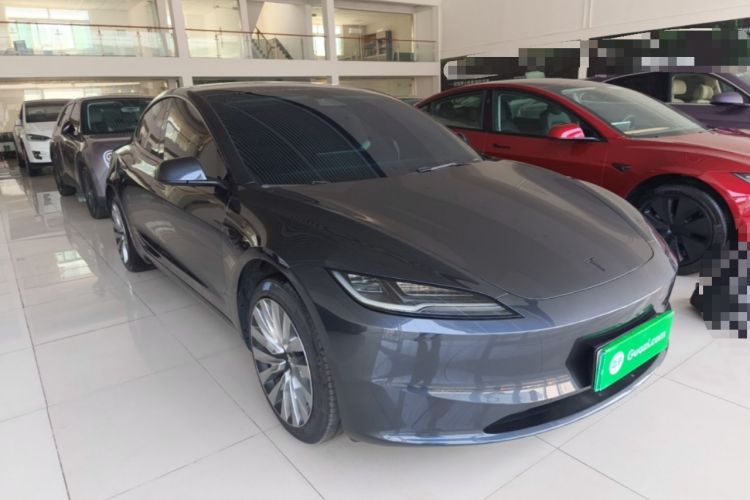 Used Tesla Model 3 2023 Rear-Wheel-Drive Version Front Right 45 Deg
