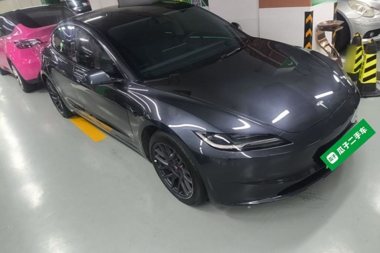 Used Tesla Model 3 2023 Rear-Wheel-Drive Version Front Right 45 Deg