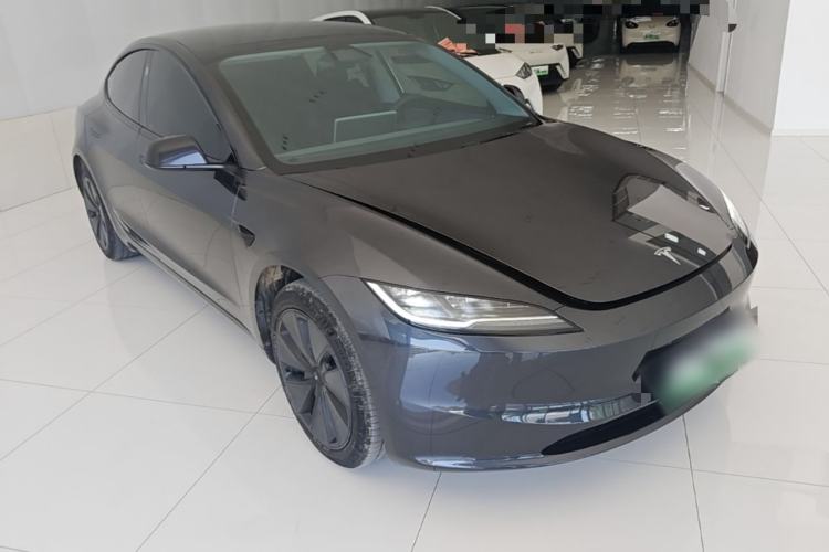 Used Tesla Model 3 2023 Rear-Wheel-Drive Version Front Right 45 Deg
