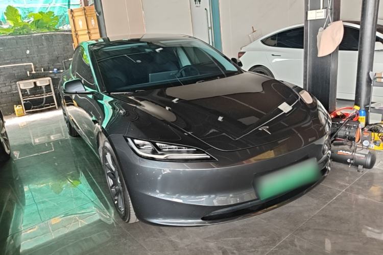 Used Tesla Model 3 2023 Long-Range All-Wheel-Drive Version Front Right 45 Deg