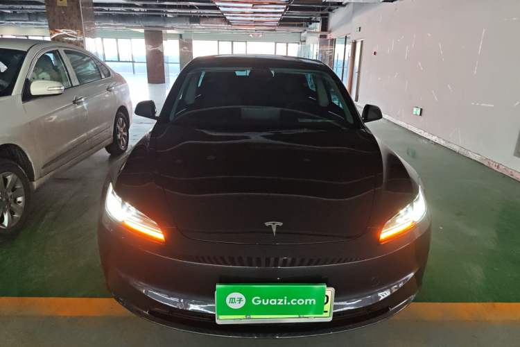 Used Tesla Model 3 2023 Rear-Wheel-Drive Version Front